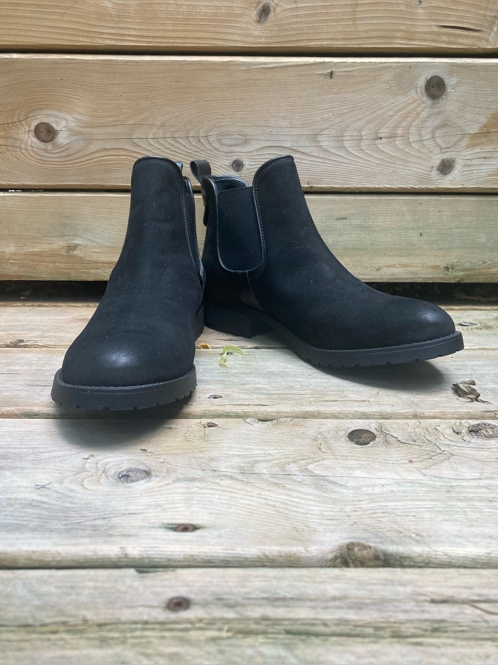 NWOT Steve Madden Real Suede and Leather Black Chelsea Boots 10M